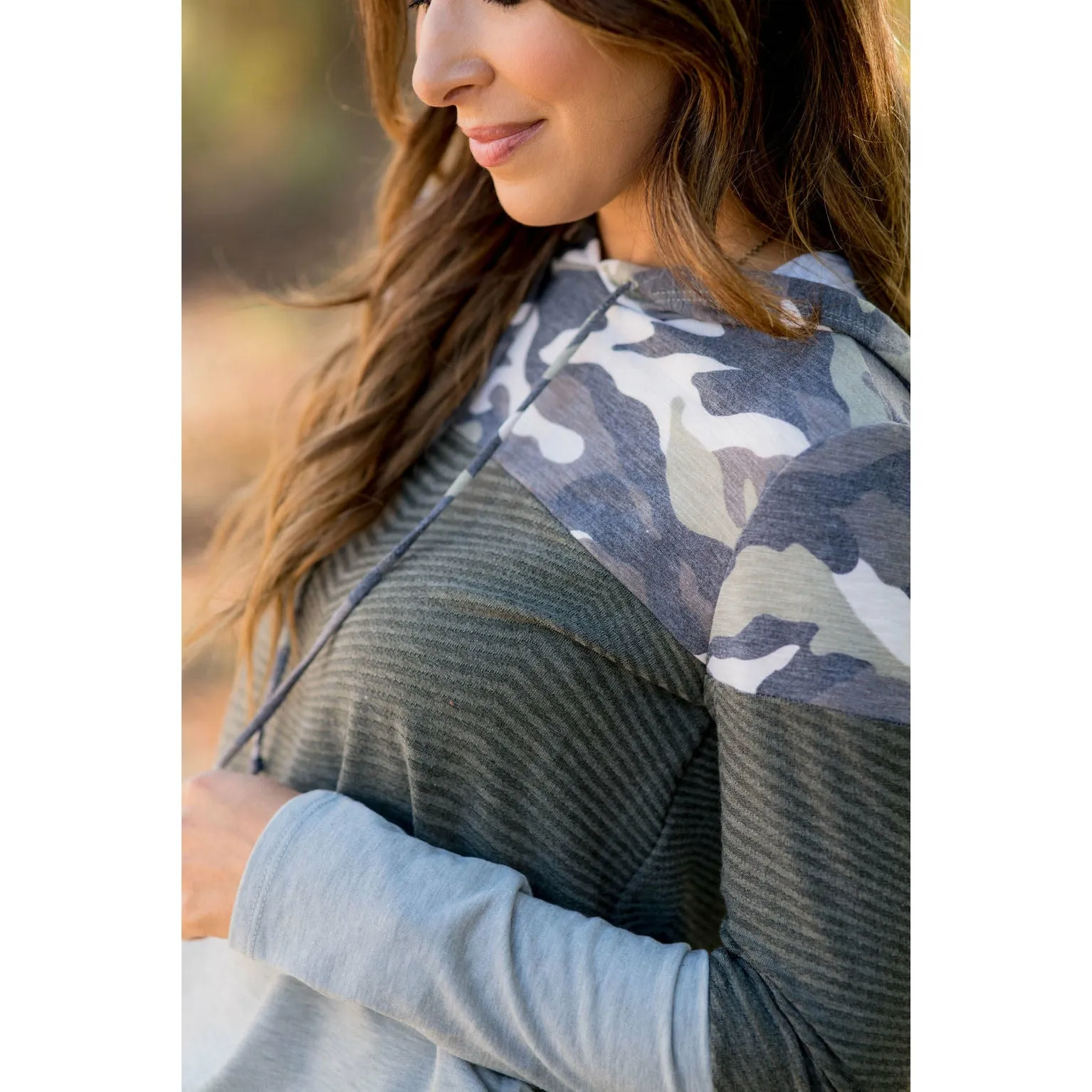 Camo Detailed Blocked Lightweight Hoodie