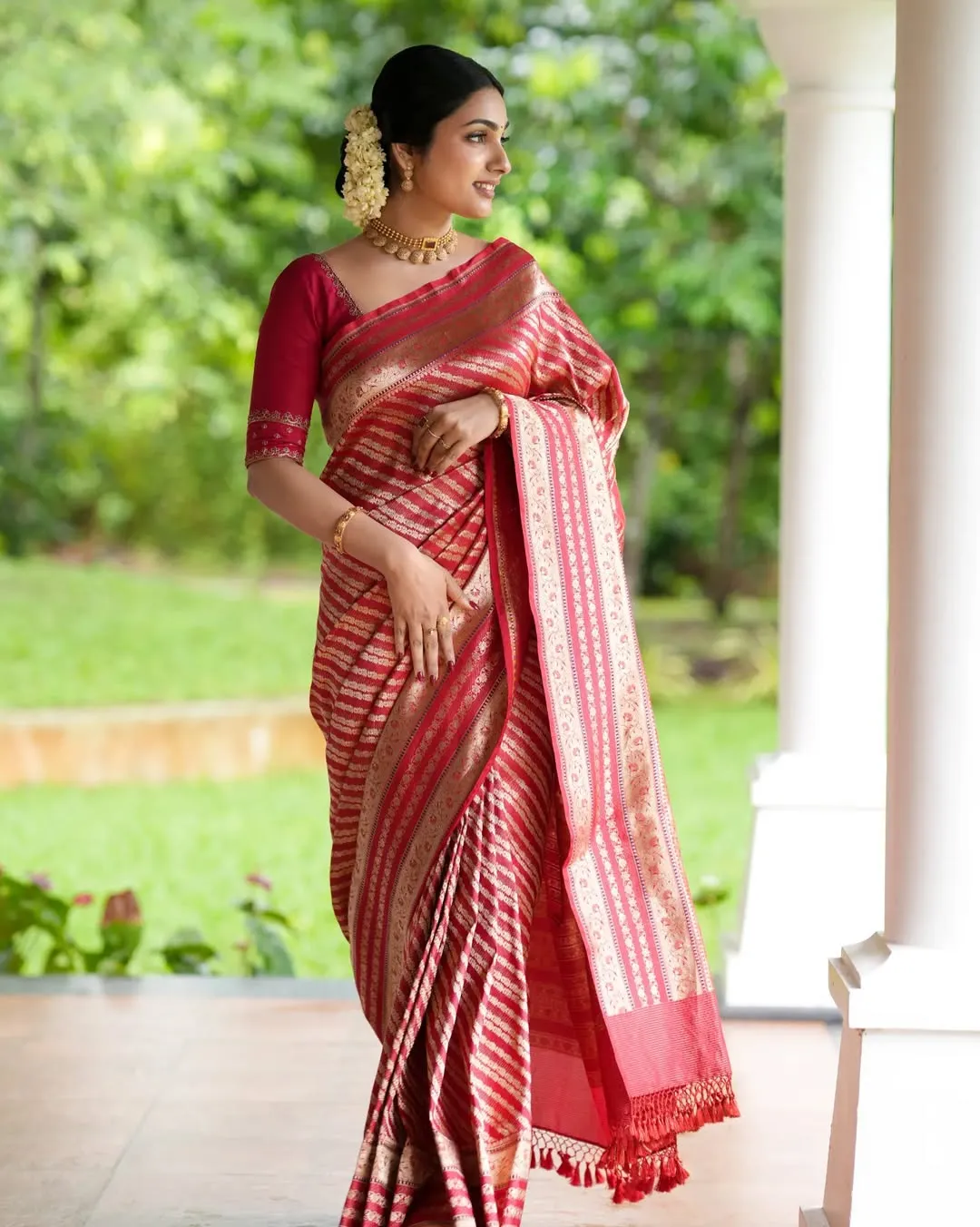 Demanding Red Soft Silk Saree With Desiring Blouse Piece