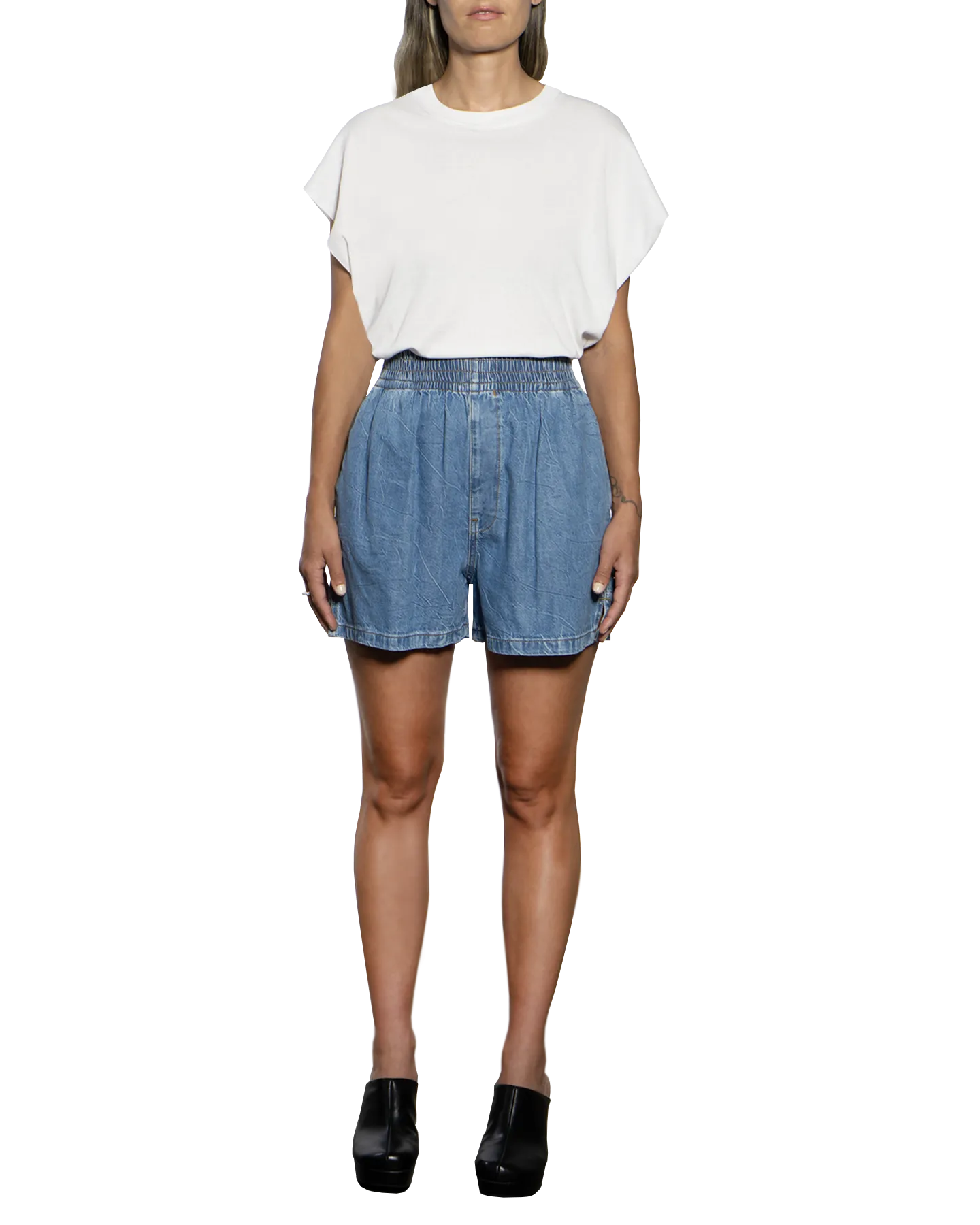 Lightweight Sleeveless Tee in Vintage White