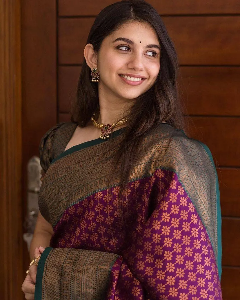 Luxuriant Purple Soft Silk Saree With Snappy Blouse Piece