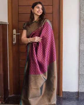 Luxuriant Purple Soft Silk Saree With Snappy Blouse Piece