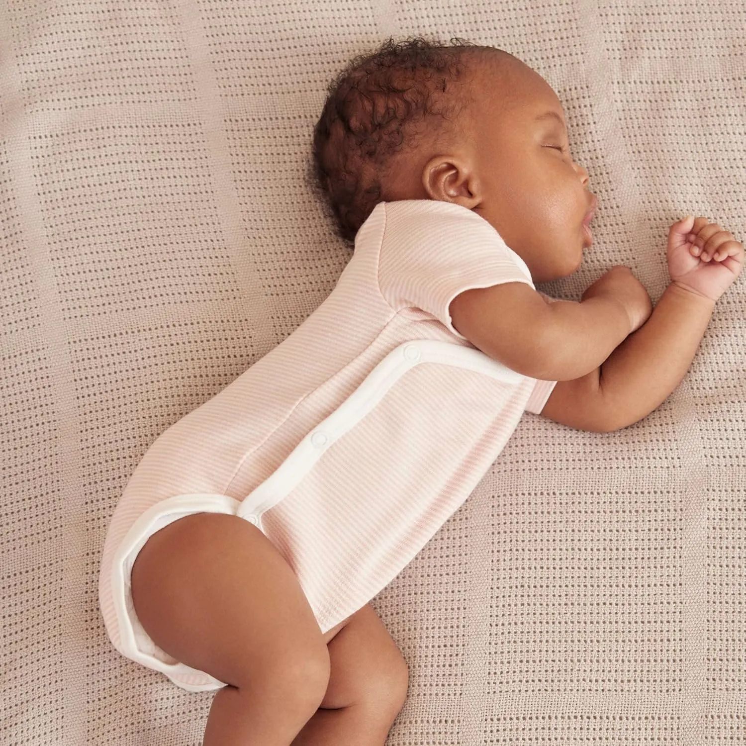 MORI Baby Unisex Short Sleeve Kimono Bodysuit - Breathable Comfort Wrap Romper with Nickel Free Poppers for Boys and Girls