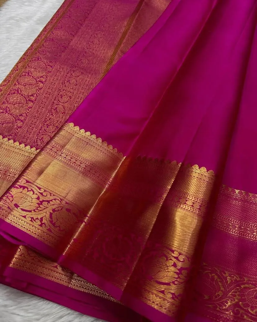 Phenomenal Dark Pink Soft Silk Saree With Ethereal Blouse Piece