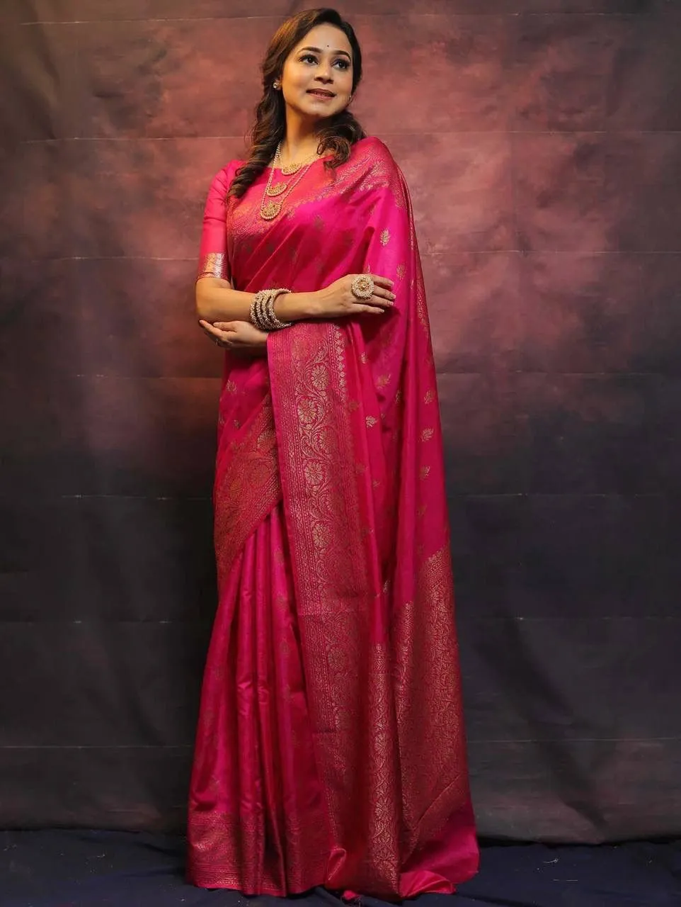 Pleasurable Dark Pink Soft Silk Saree With Alluring Blouse Piece
