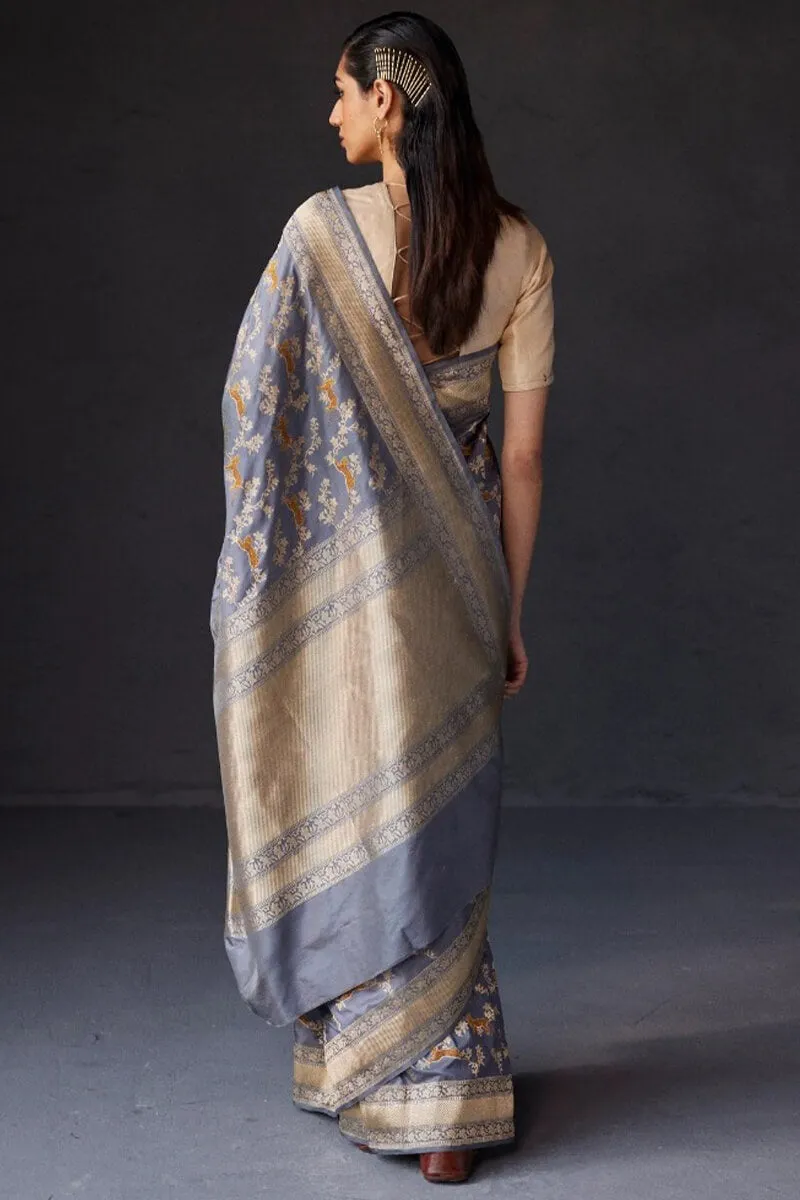 Pleasurable Grey Soft Silk Saree With Beauteous Blouse Piece
