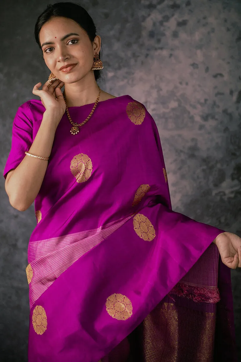 Skinny Magenta Soft Silk Saree With Charming Blouse Piece