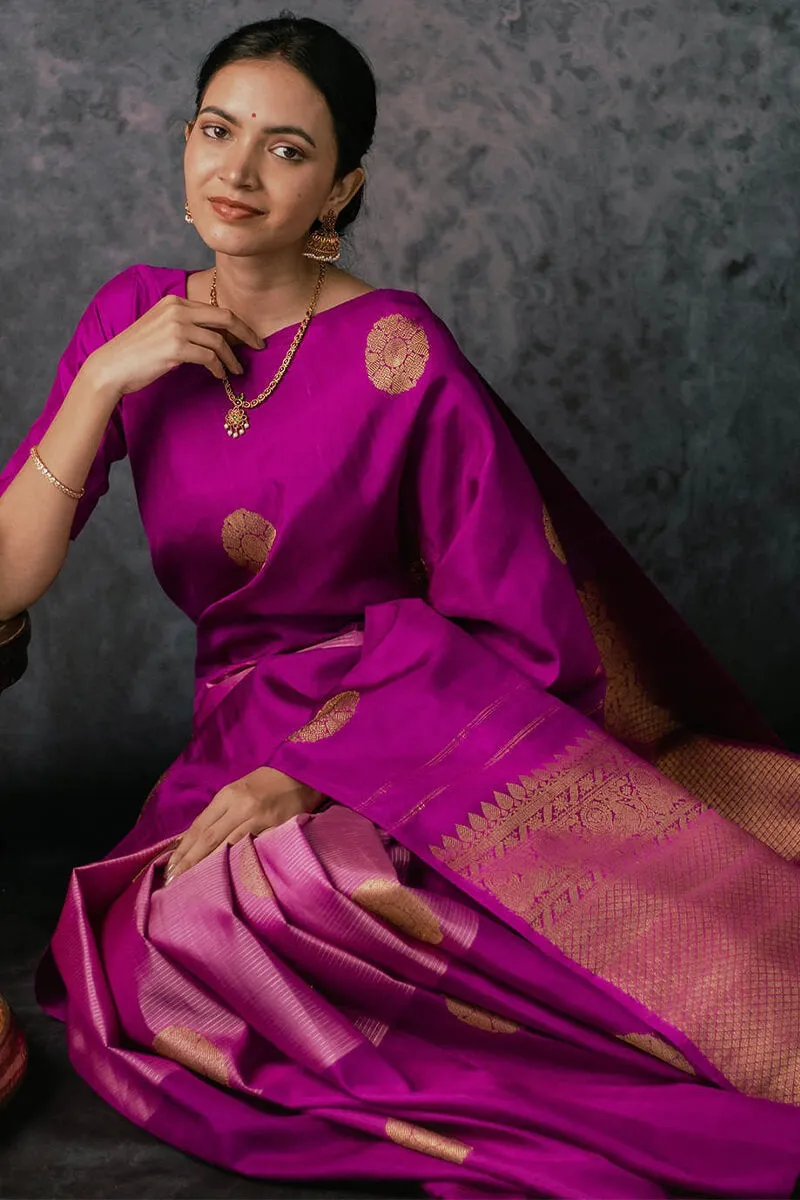 Skinny Magenta Soft Silk Saree With Charming Blouse Piece