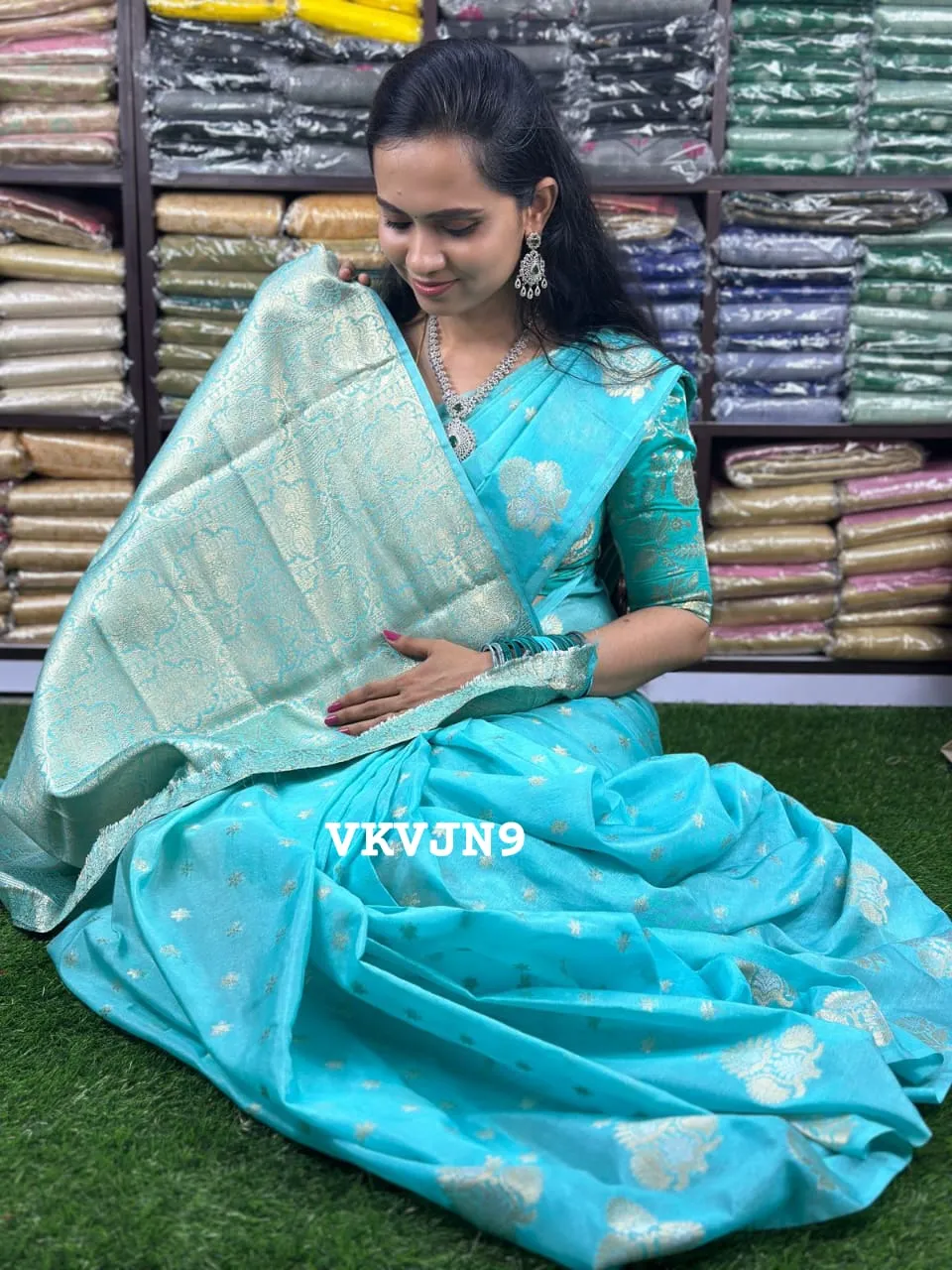 Soft warm silk saree 😍