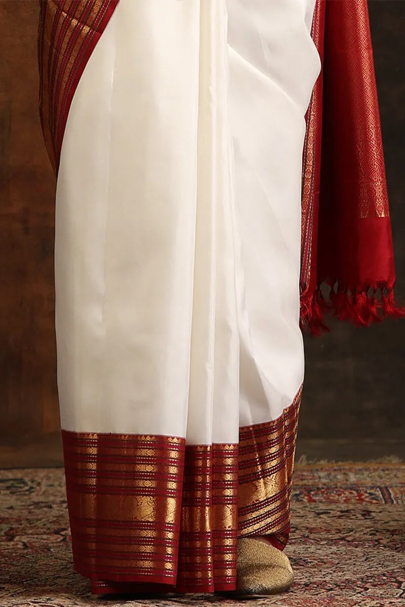Splendorous Off White Soft Silk Saree With Serendipity Blouse Piece