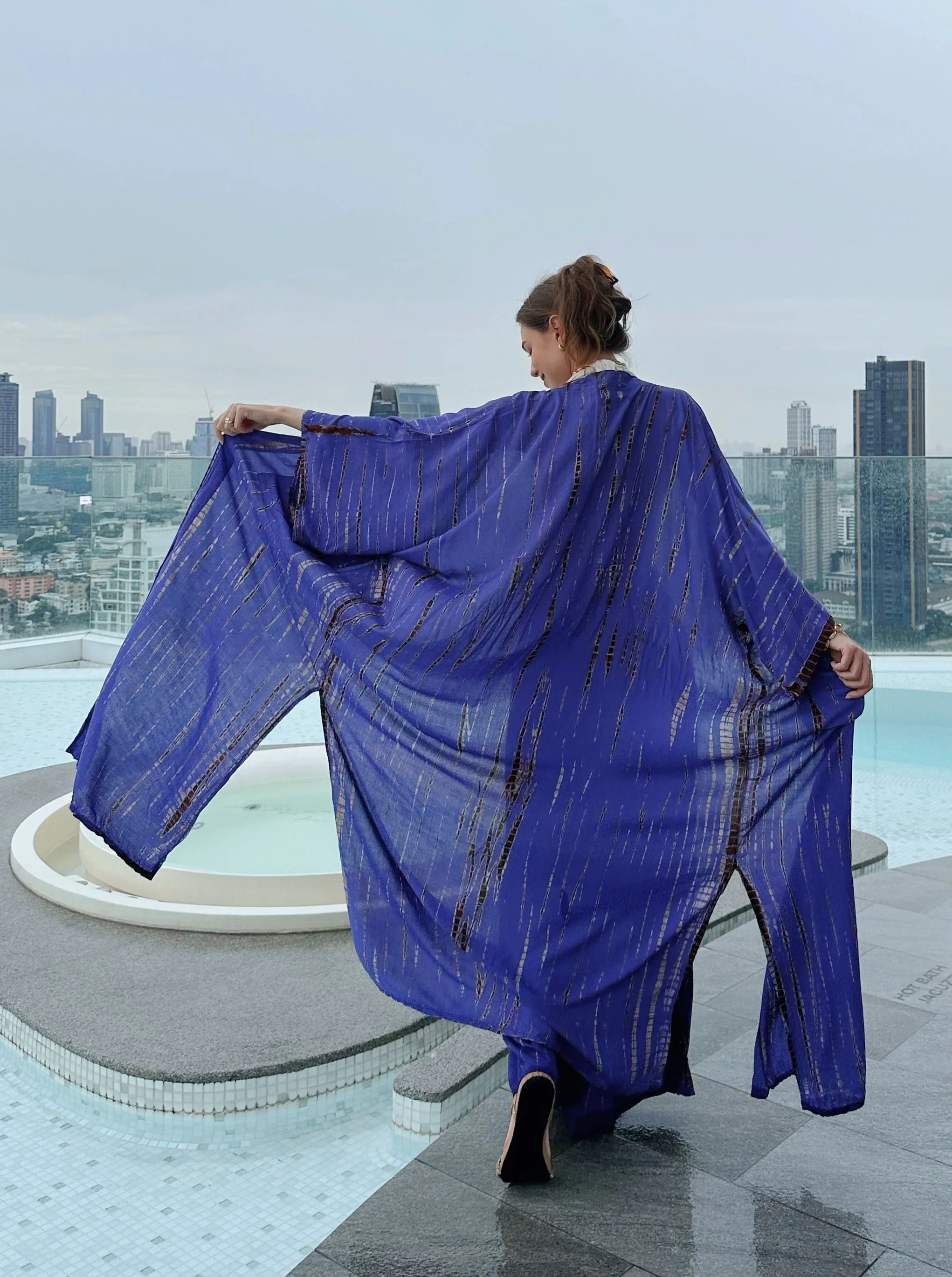 Swan Tie Dye Kimono Robe - Purple Blue