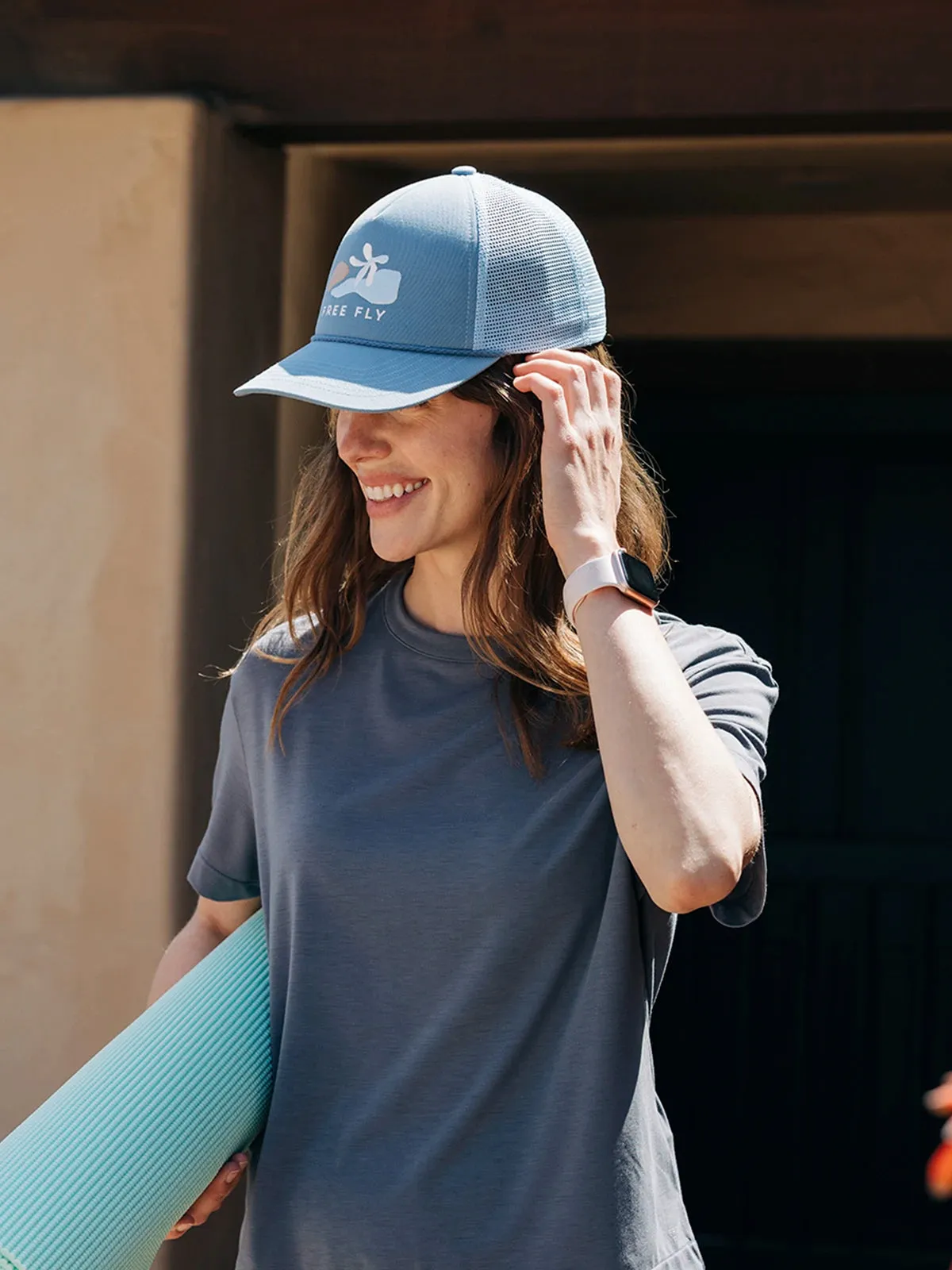 Women's Elevate Lightweight Tee - Smoke